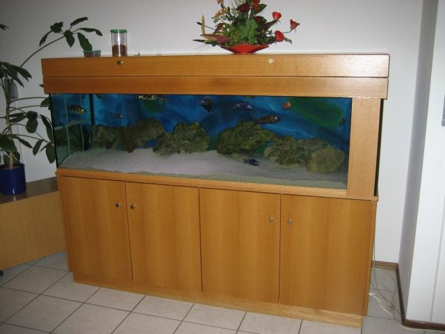 Aquarium mit Abdeckung und Unterschrank - Aquarien und Zubehoer - Pfaffenhofen