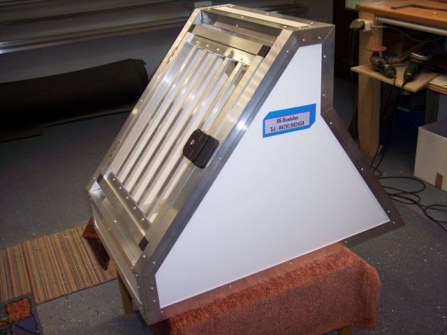 Exklusive Alu-Hundebox-Hundeboxen Einzel-Doppelbox - Zubehoer für Haustiere - OHZ