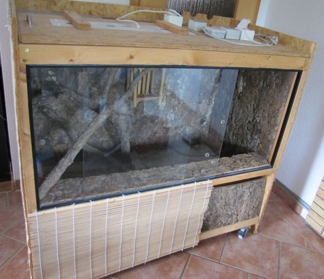 Terrarium - fast komplett eingerichtet zu verkaufen - Terrarien - Berlin