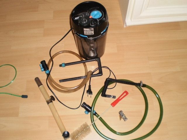 Aussenfilter/Membranpumpe / Bodenheizung von Zac - Aquarien und Zubehoer - Geldern