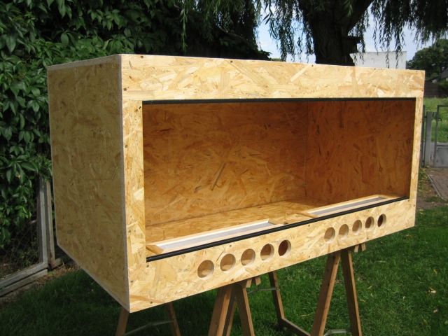 Terrarium OSB3 mit Frotbelüftung 118 x 58 x58 - Terrarien - Bundesweit