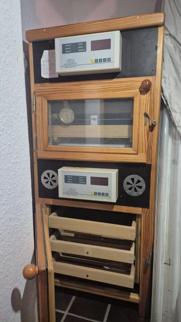 HEKA Euro-Lux Rom Brutgerät für 220-240 Hühnereier - Zubehoer für Nutztiere - Recklinghausen